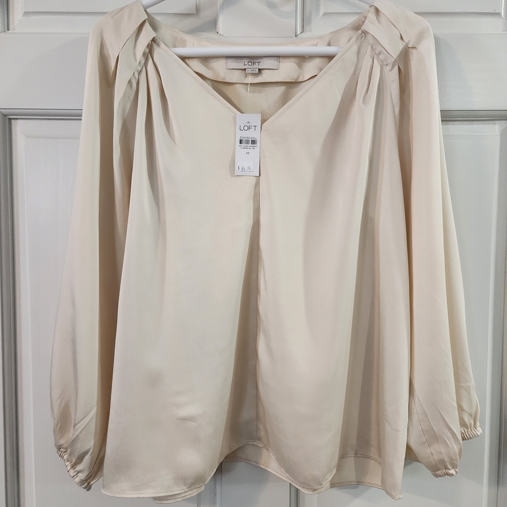 LOFT Cream V Neck Blouse Shoulder Detailing Silky Classic Fall Ladies Medium NWT